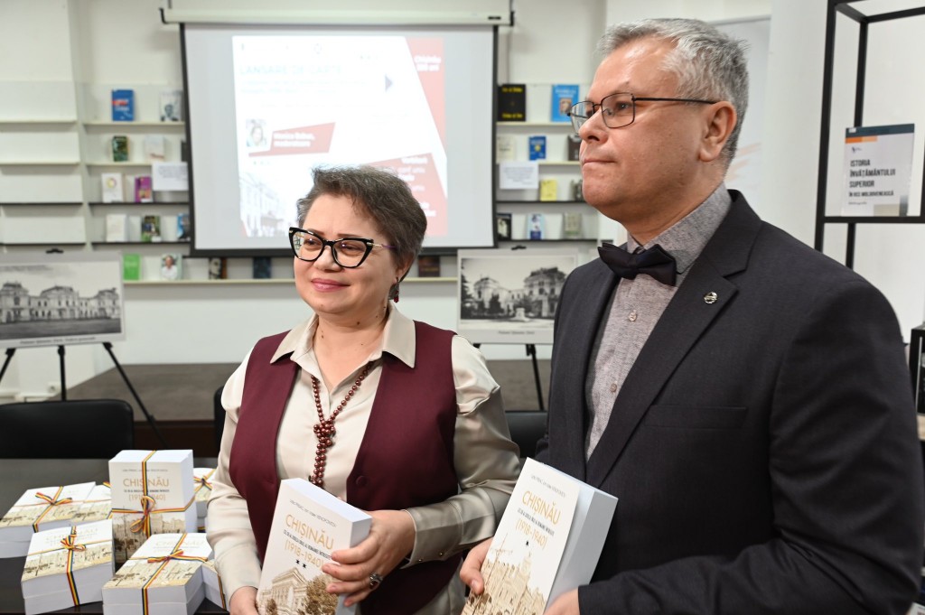 7f191330c07f25cf003a4c5dc35098bd8ee339db4b227c6d56dec2ded57991b1